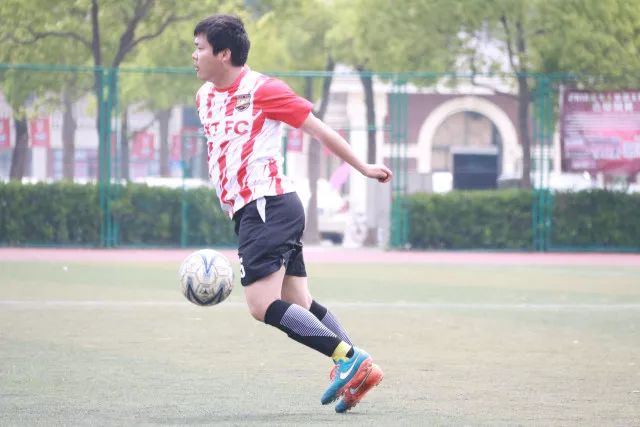 官方：瓦伦西亚主帅巴拉哈下课